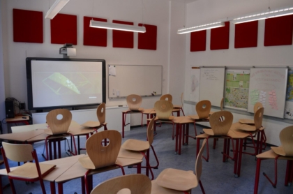 Ein normaler Unterrichtsraum mit ActivBoard