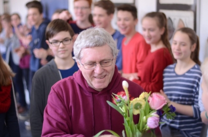 Spalier durch die Schule