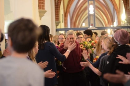 Spalier durch die Schule