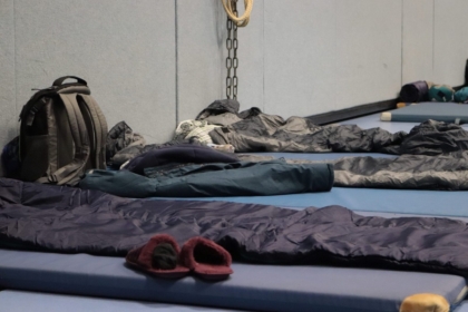 Ein Schlaflager der Jungen