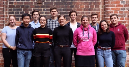 Lea (l.), Emma, Konrad und Tyler gemeinsam mit ihrer SV