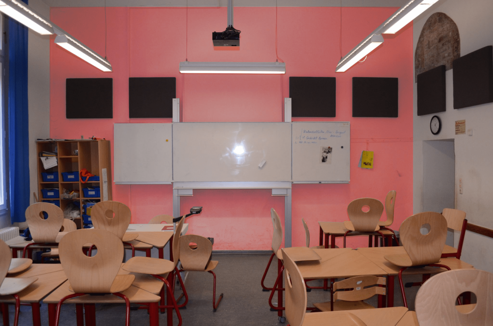 Neues Farbkonzept - Klassenraum
