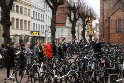 Weihnachtssingen durch die Krippenspielschar