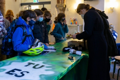 Jahrbuch- und Sockenverkauf