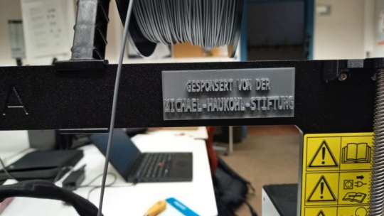 Angebrachtes Schildchen