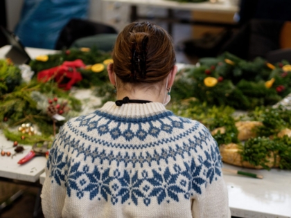 Produktion von Adventskränzen