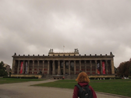 Der Museumstag beginnt vor dem alten Museum