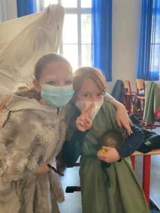 Minimus-Aufführung bei der Lateinvorstellung