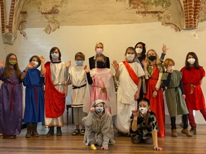 Minimus-Aufführung bei der Lateinvorstellung