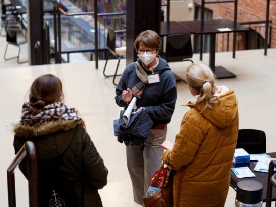 Frau Müschen klärt die vielen interessierten Fragen