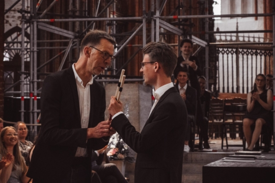 59E04C31-2FAC-4E5E-9506-913AC1CE725D