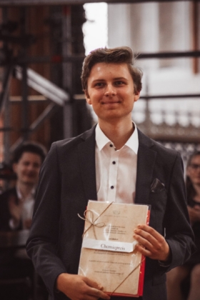 6839C32D-043F-46F8-9229-31913F197818