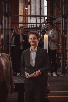 Jonathan Weth (Q2b) - Preis der Schule