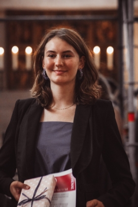 Miriam Fischer (Q2a) - Athena-Preis