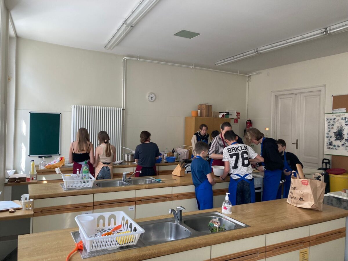 Ukrainisch Kochen in der Emanuel-Geibel-Schule