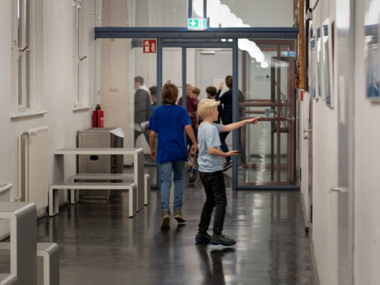 viel Betrieb auch auf den Fluren