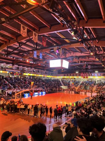 Back from - Mavie in Kanada