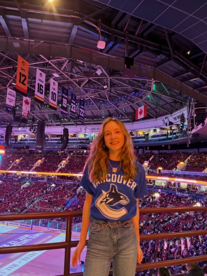 Back from - Mavie in Kanada