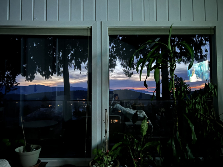 Back from - Mavie in Kanada