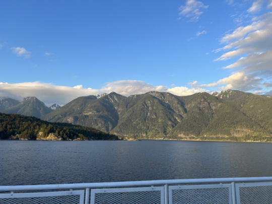 Back from - Mavie in Kanada