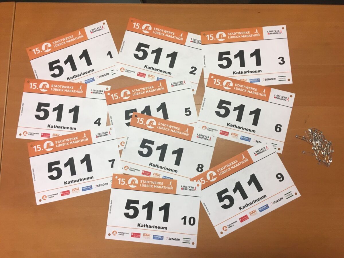 Staffel-Marathon 2022 - Startnummern des Lehrerteams
