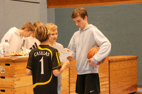 Traditionell: 'Schlag die Eb' in der Sporthalle.