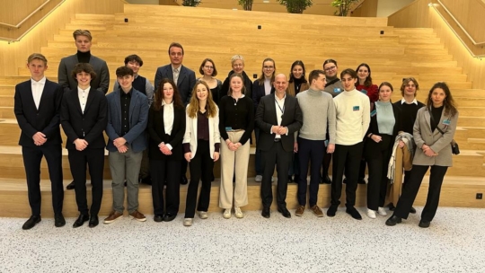 E46925AC-A083-4341-9D37-72E4DC60C632