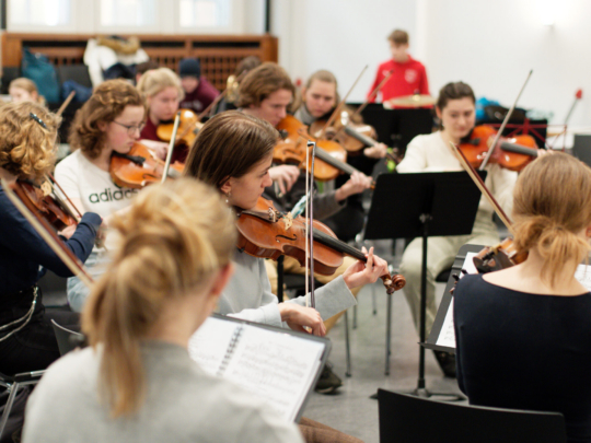 Besuch des Vestre Aker Strykeorkester aus Oslo