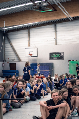 Unihockey 6. Klassen - Sport und Spieletag 2023