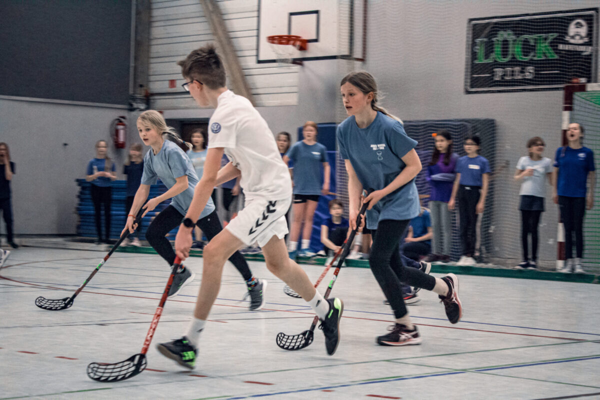 Unihockey 6. Klassen - Sport und Spieletag 2023