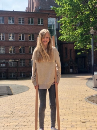 Bewegte Pause - Stelzen