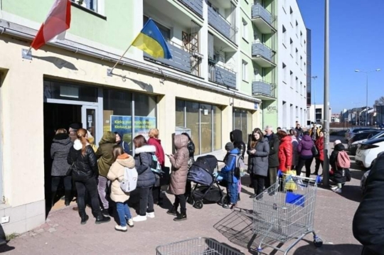 Kielce (Polen) - Versorgung von geflüchteten Familien