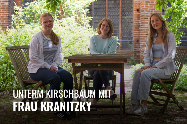 Unterm Kirschbaum mit … Frau Kranitzky