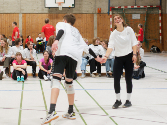 Volleyballturnier des Q2-Jahrgangs