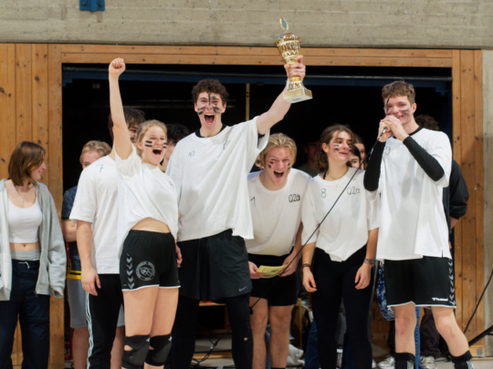 Volleyballturnier des Q2-Jahrgangs