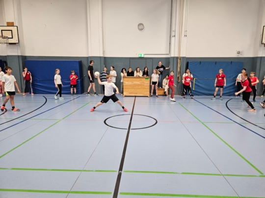 Sport- und Spieletag Völkerball Klasse 5