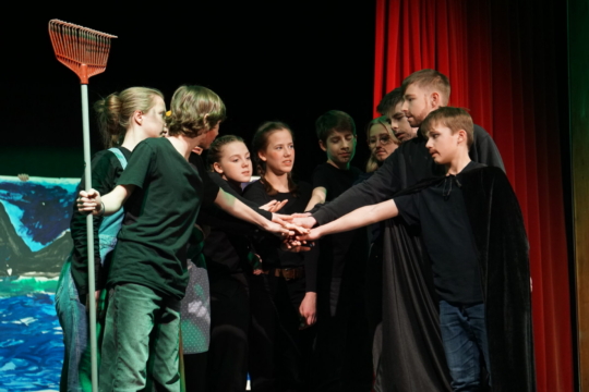 Theaterprojekt 8b - Wilhelm Tell oder die Idee von Freiheit