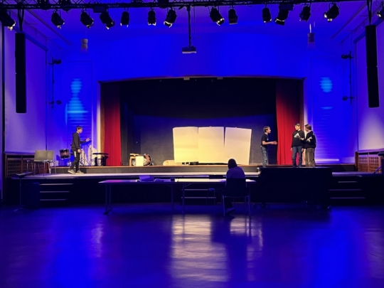 Theaterprojekt 8b - Wilhelm Tell oder die Idee von Freiheit