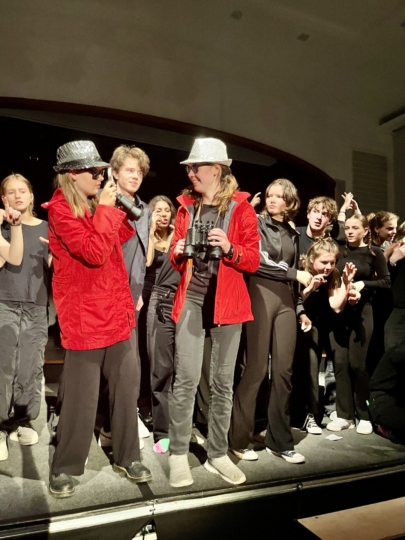 Was ist Wirklichkeit in diesem Spiegelkabinett?