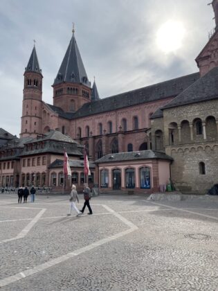 Klassenfahrt der 10d nach Frankfurt