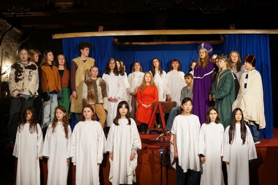 „Wat hör ick da för’n schön Gesang?“ — das Niederdeutsche Krippenspiel 2025