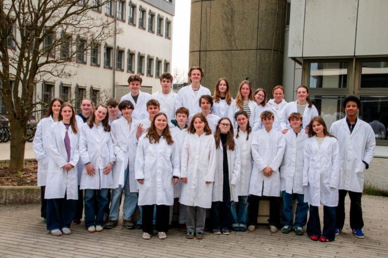 Exponentialfunktionen in der Praxis - LoLa-Besuch der 10c